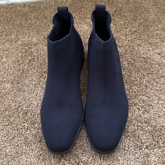 Vivaia Square-Toe Water-Repellent Ankle Boots (Ryan Pro) Navy - Picture 6 of 10